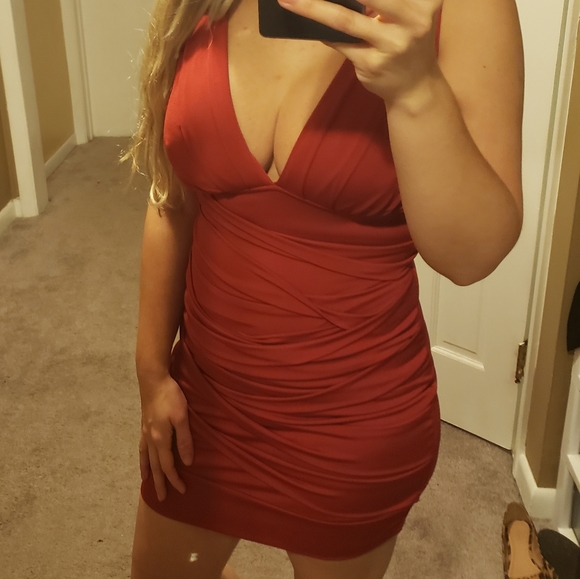 Dress - Picture 2 of 4